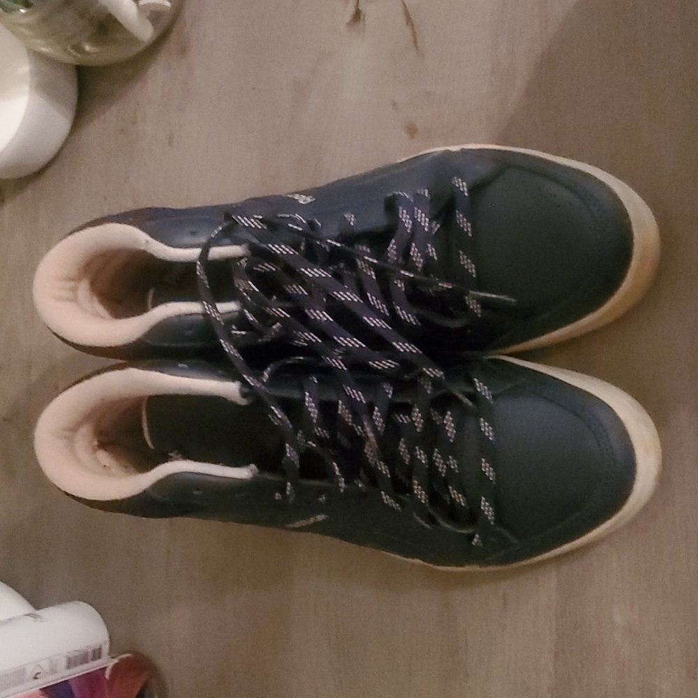Size 8 Retro Reeboks